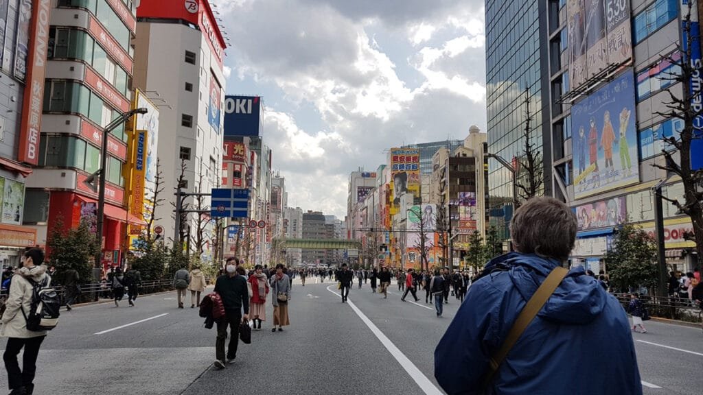 AKIHABARA DOMINGO