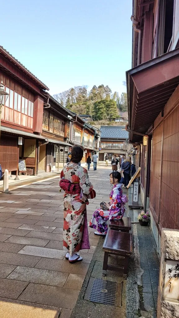 KANAZAWA HIGASHI CHAYA