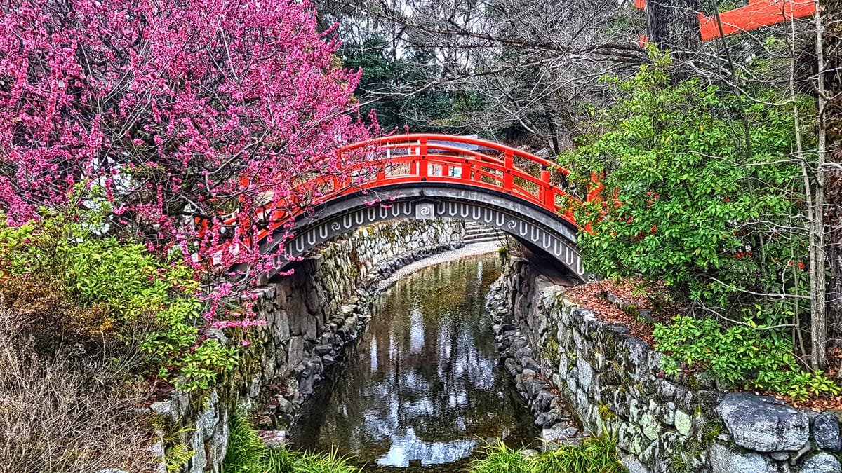 shimogamo puente tipico japones