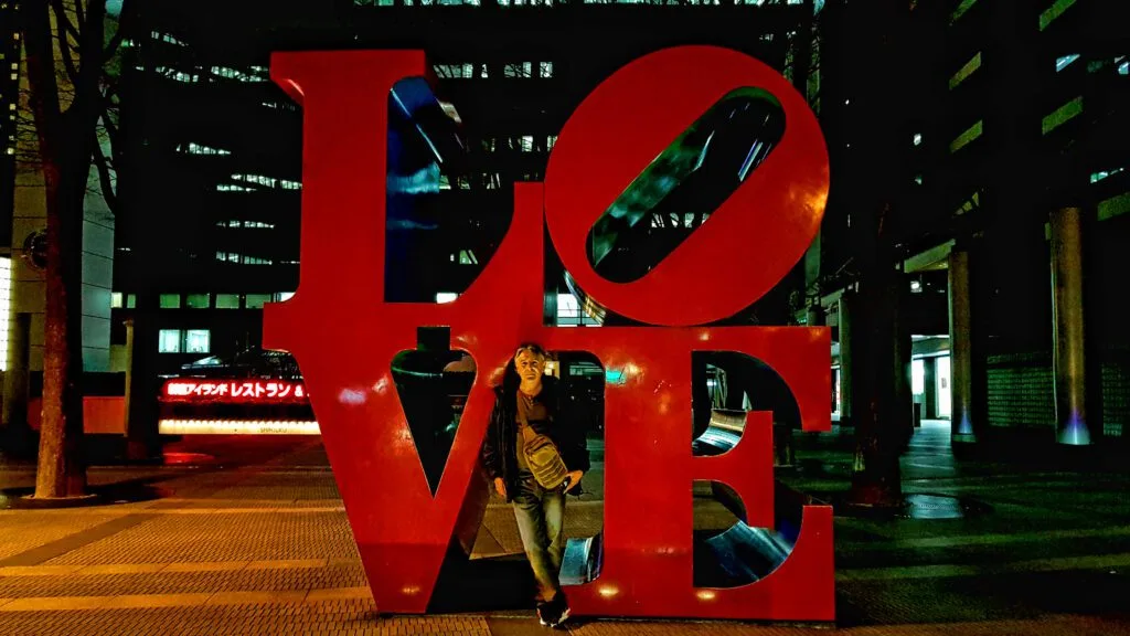 cartel LOVE tokio