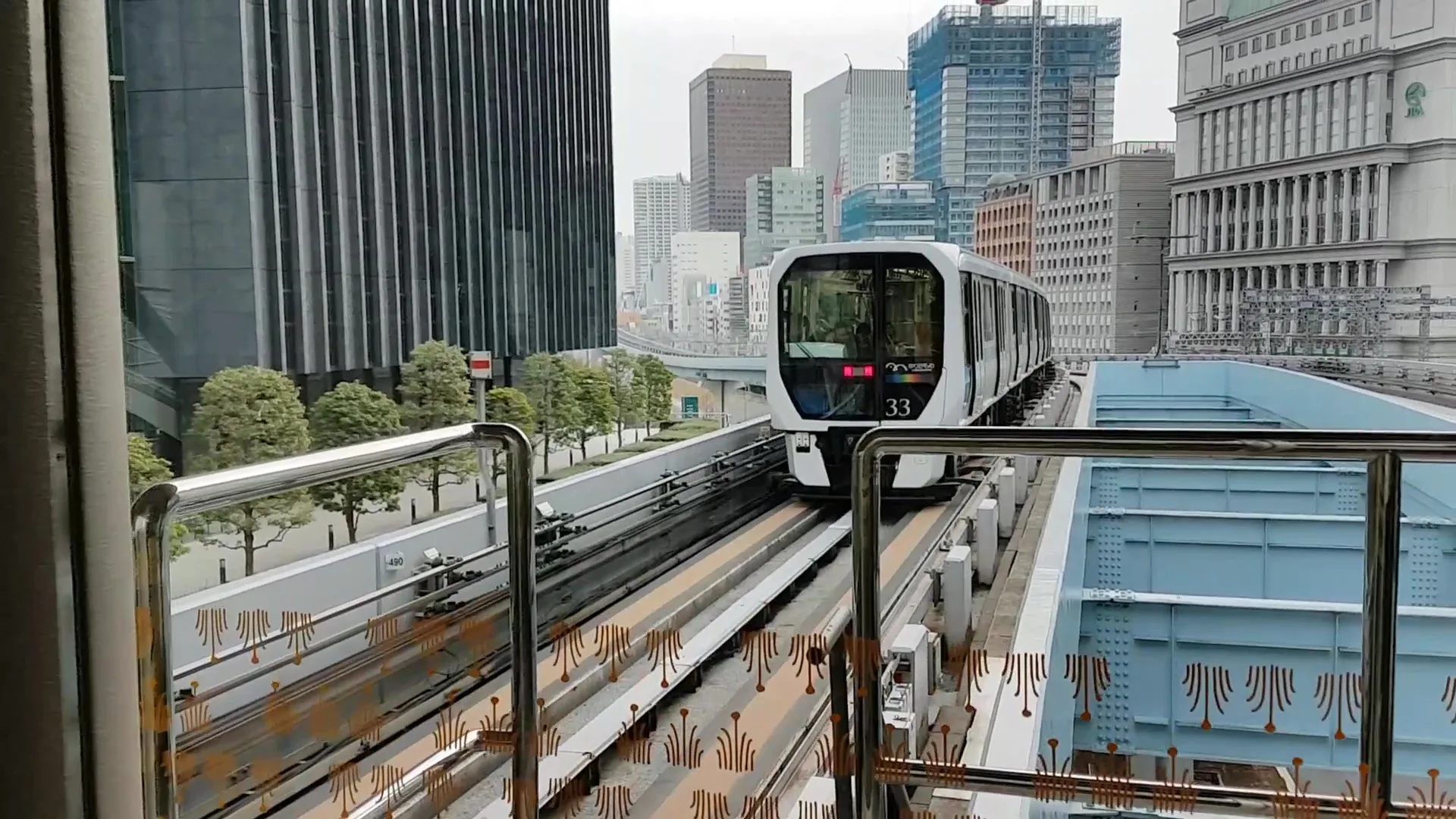 Yurikamome: el tren elevado con vistas a Tokio y Odaiba