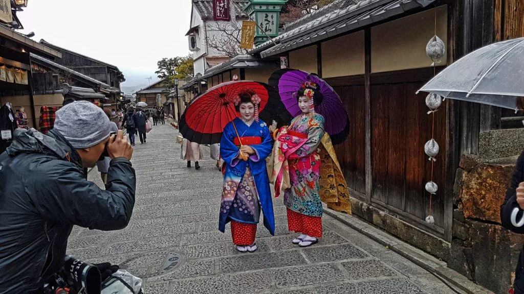 Maiko vs Geisha: diferencias clave en la tradición japonesa