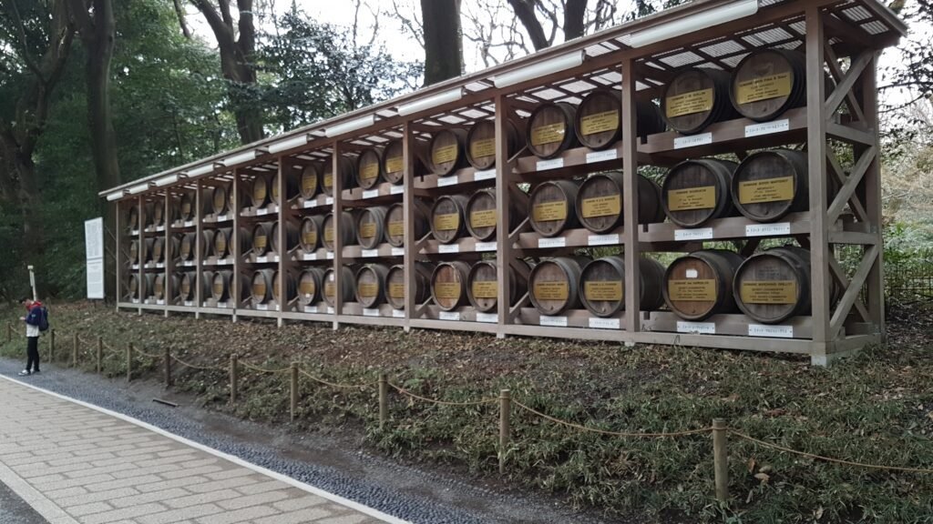 barriles de sake santuario Meiji