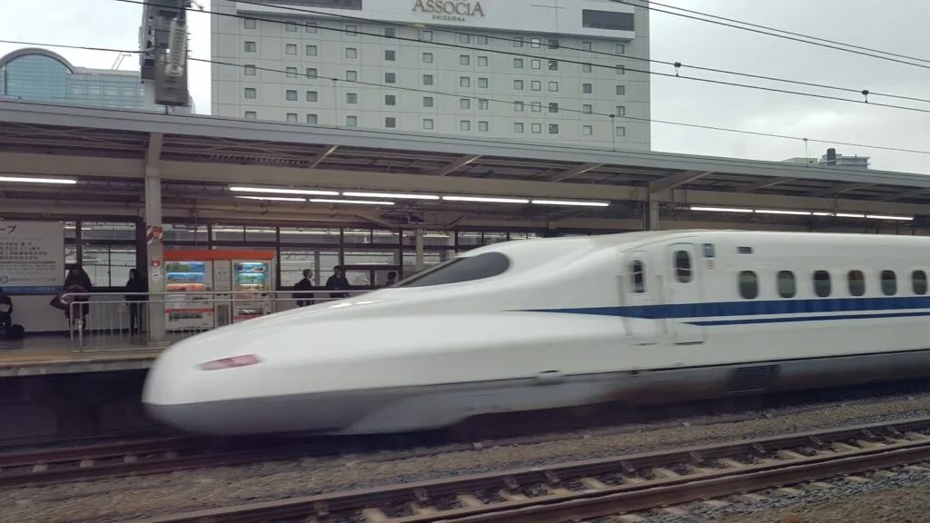 Shinkansen: guía completa del tren bala japonés